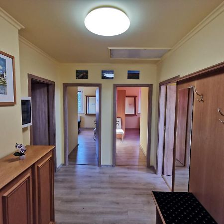 Bed and Breakfast Keresz Panzio Martely Екстер'єр фото